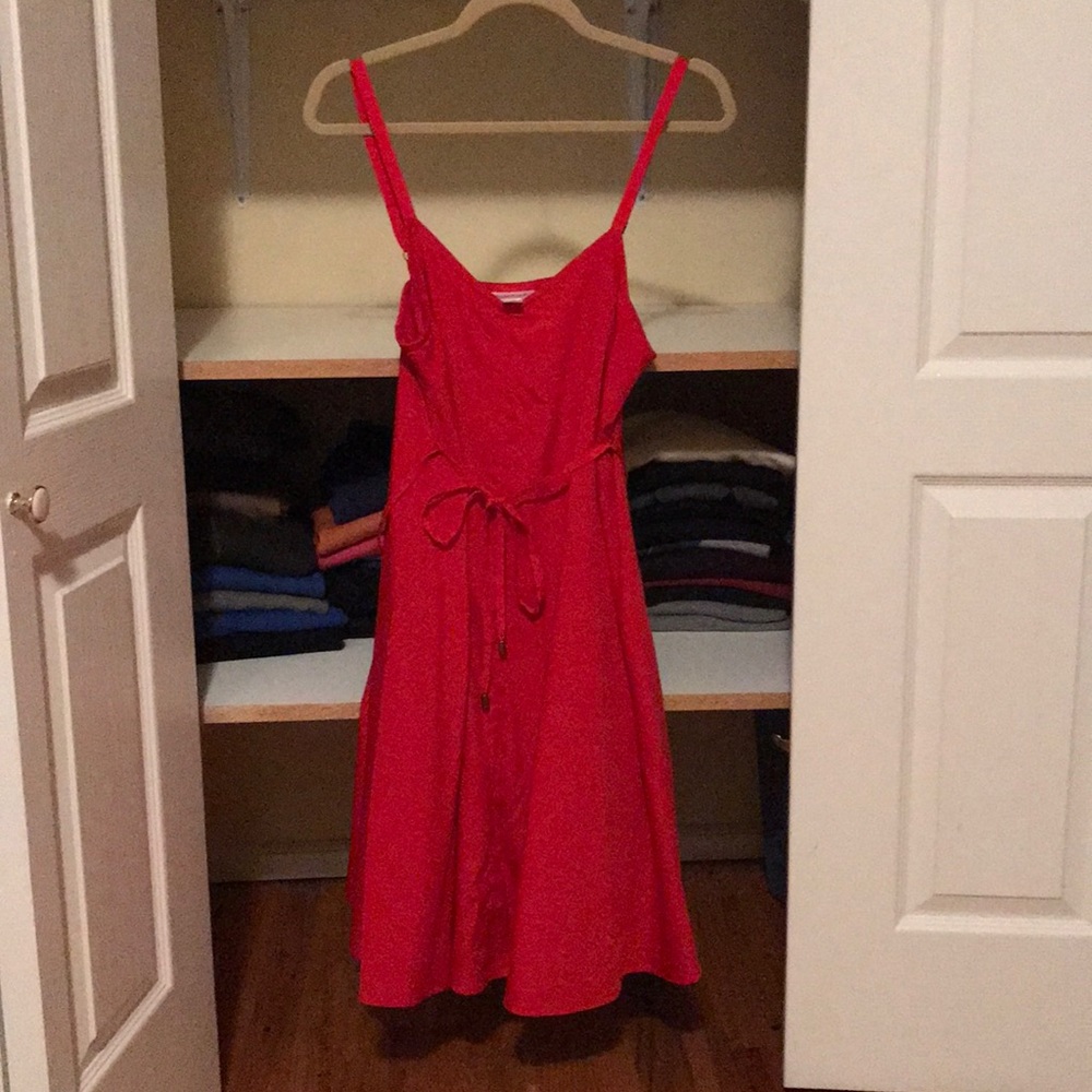 The BEST maternity dress